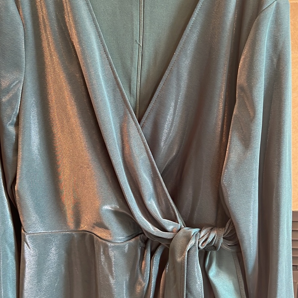 Gorgeous Liquid Jersey Long Sleeve Faux Wrap - Picture 4 of 7